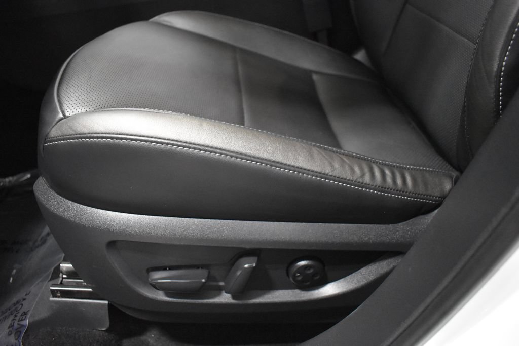 Used 2025 INFINITI QX55 Essential AWD/4WD image 19