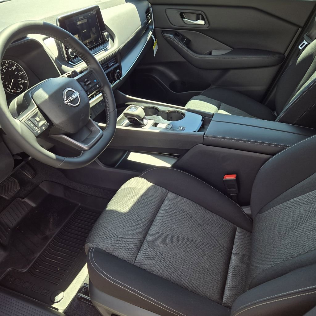 New 2026 Nissan Rogue SV w/ Cold Weather Package FWD image 10