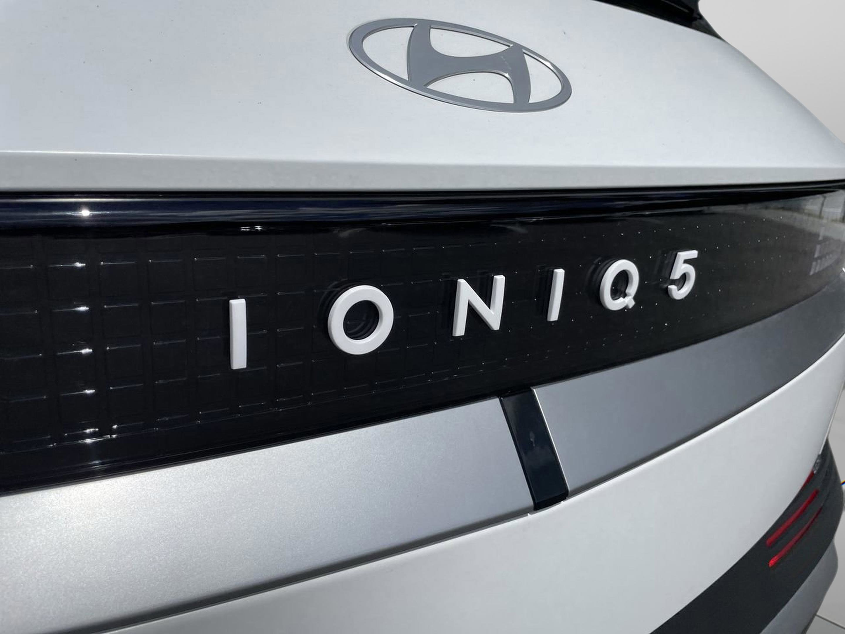 New 2025 Hyundai Ioniq 5 SEL image 29