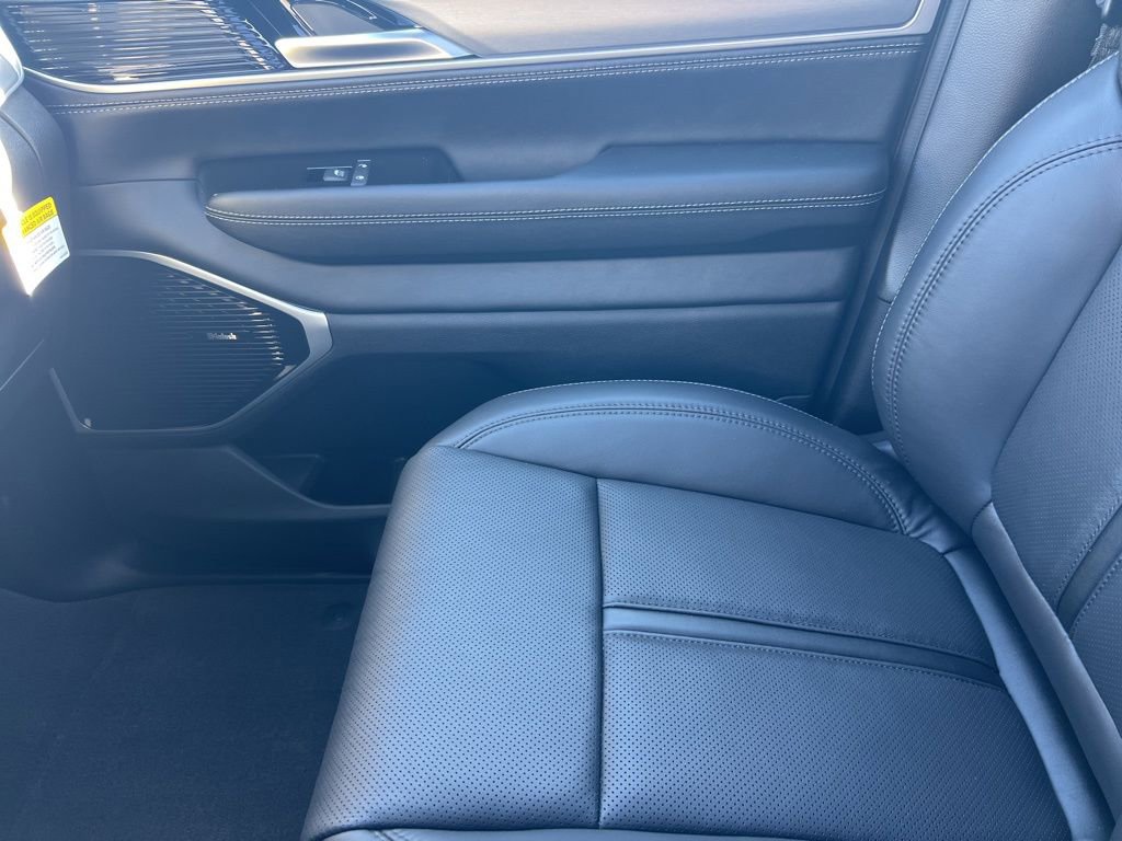 New 2026 Jeep Grand Wagoneer Limited image 20
