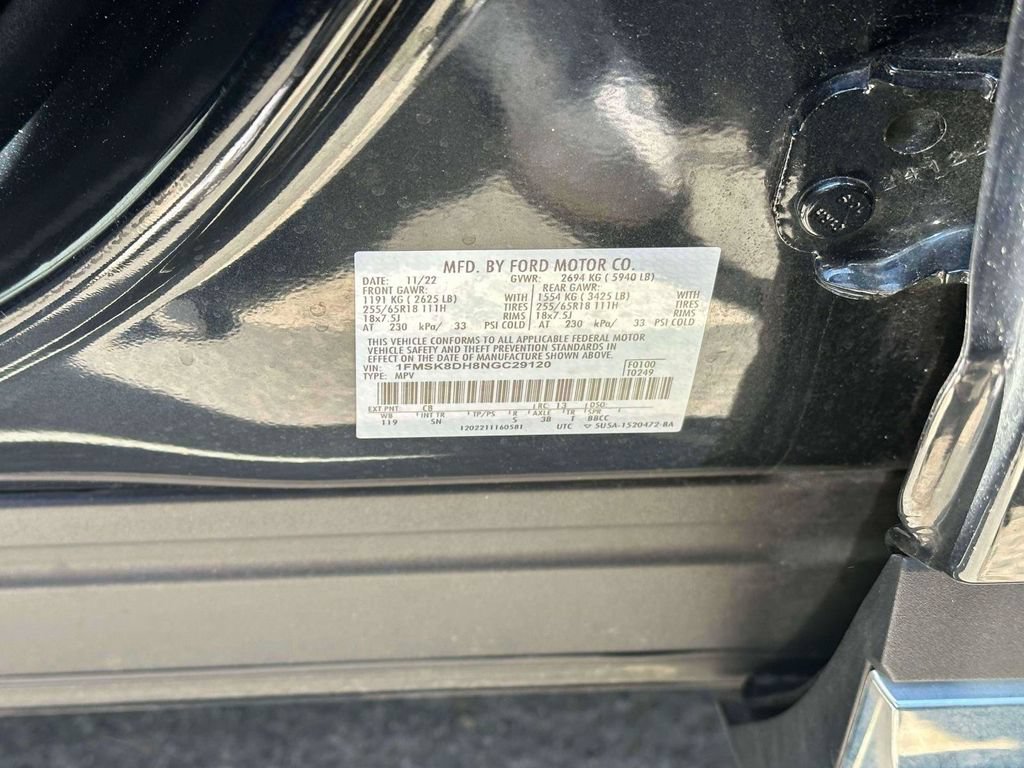 Used 2022 Ford Explorer XLT w/ Equipment Group 202A AWD/4WD image 19