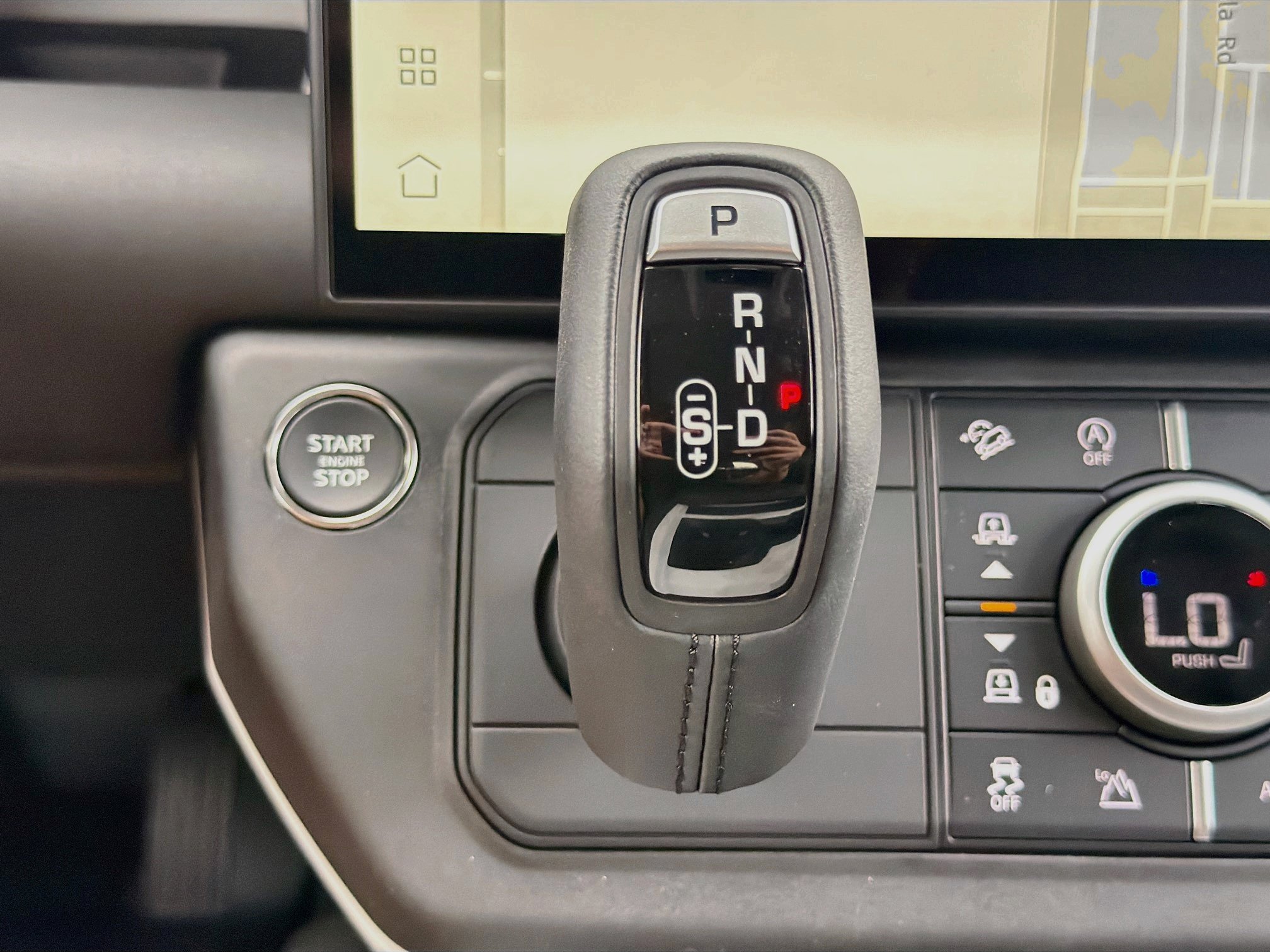 New 2026 Land Rover Defender 110 S AWD/4WD image 28