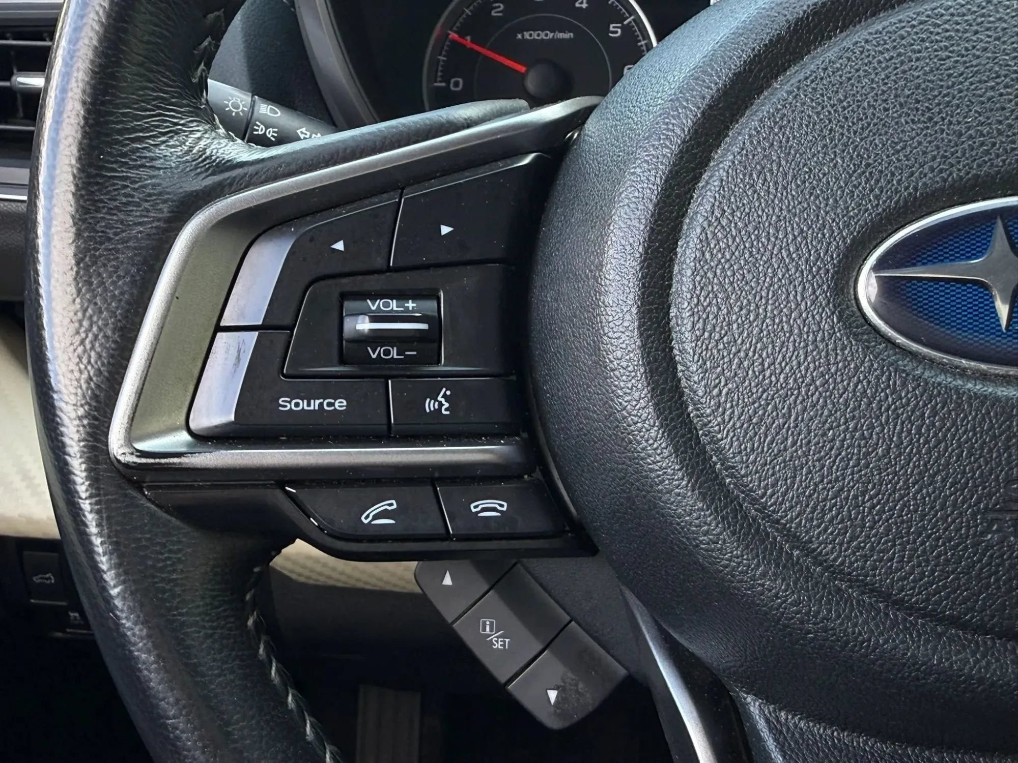 Used 2019 Subaru Ascent Premium AWD/4WD image 35