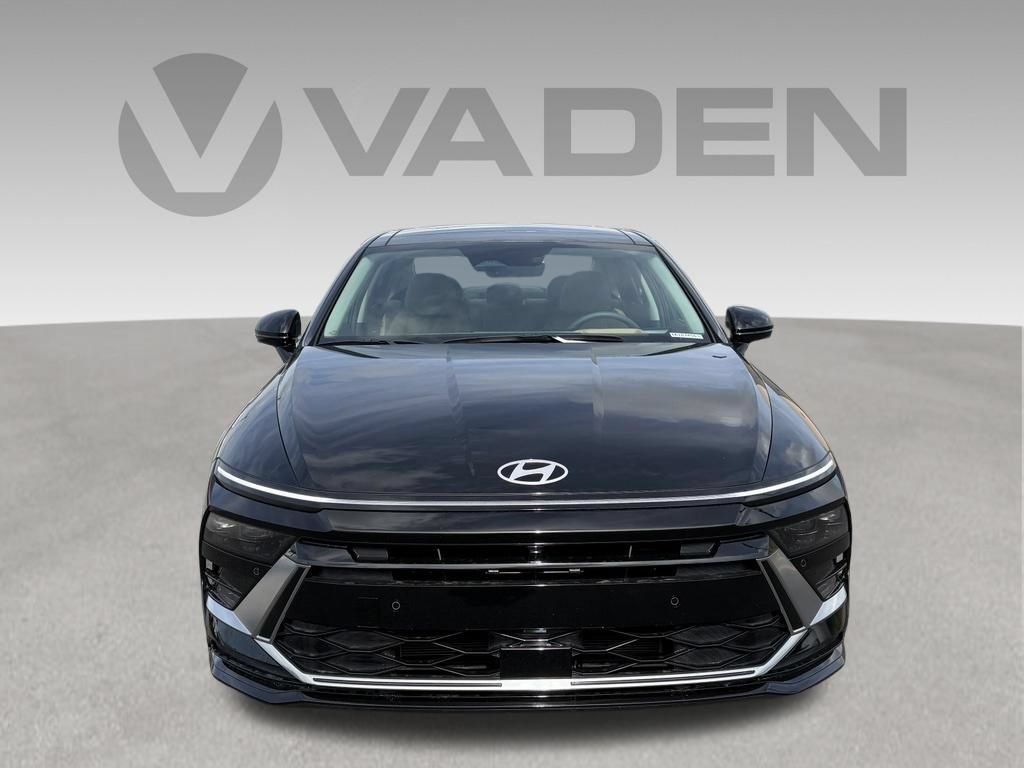 New 2026 Hyundai Sonata Limited FWD image 4