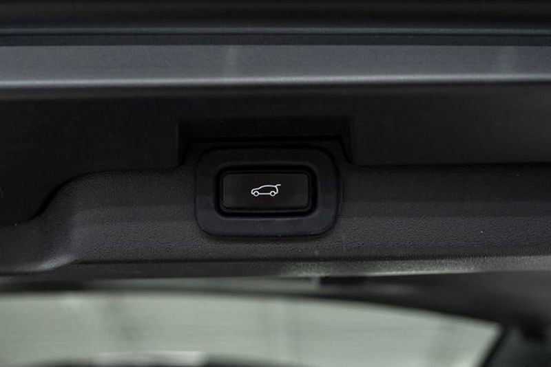 Used 2023 Land Rover Discovery S R-Dynamic image 43