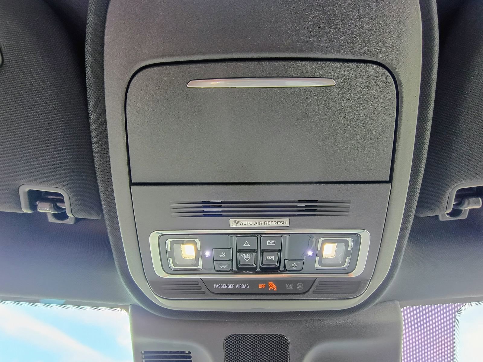 Used 2025 Lincoln Navigator Reserve image 25