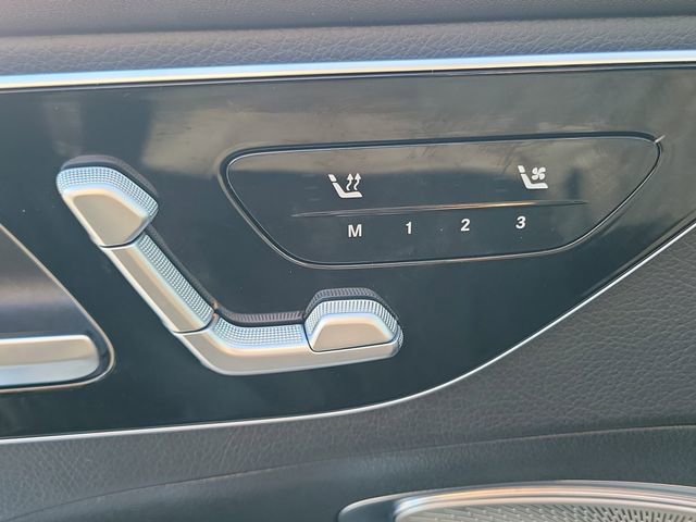 Used 2024 Mercedes-Benz C 300 Sedan image 12