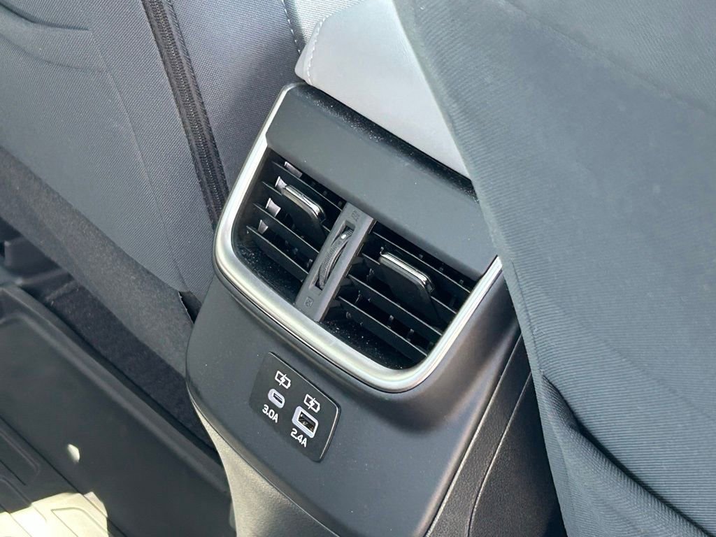 Used 2025 Subaru Legacy Premium image 36