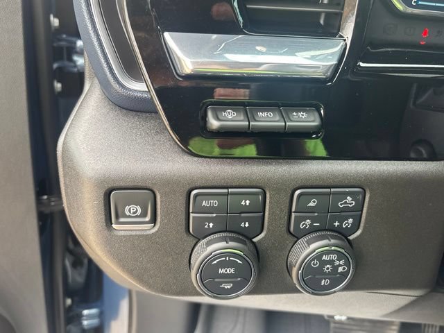 Used 2024 Chevrolet Silverado 1500 High Country w/ High Country Premium Package AWD/4WD image 13