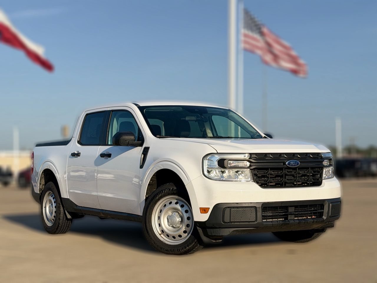 Used 2022 Ford Maverick XL FWD image 2