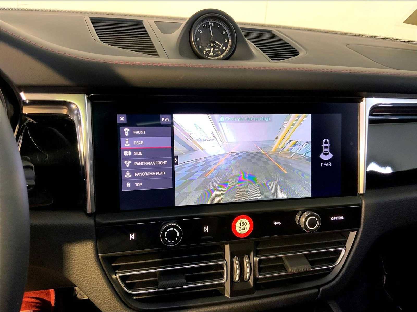 Certified 2026 Porsche Macan AWD/4WD image 31