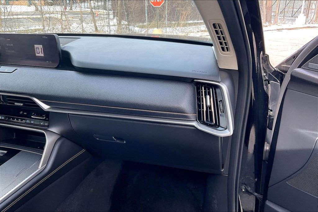 Certified 2024 MAZDA CX-90 Plug-In Hybrid w/ Premium Pkg image 16