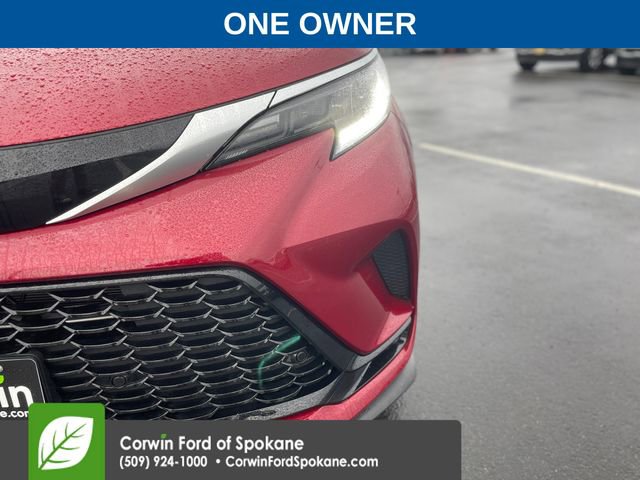 Used 2024 Toyota Sienna XSE image 8