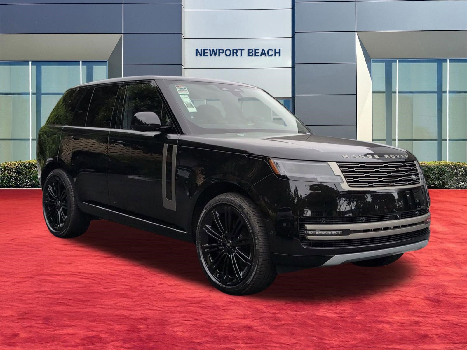 New 2025 Land Rover Range Rover SE image 8