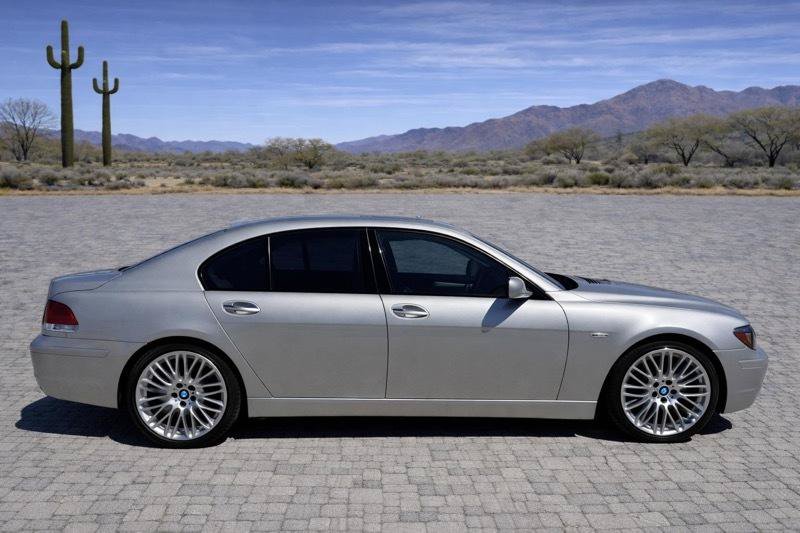 Used 2008 BMW 750i RWD image 4