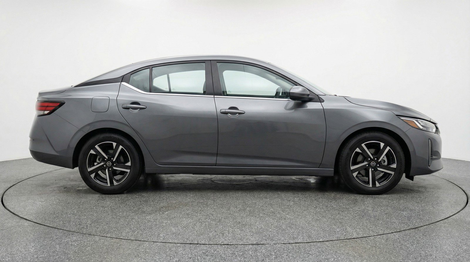 Used 2025 Nissan Sentra SV image 11