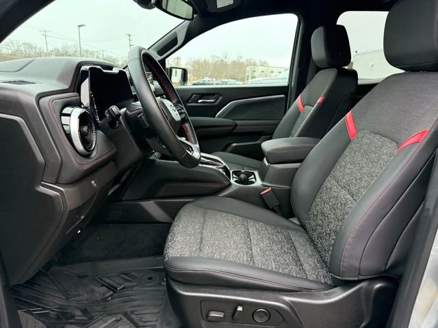 Used 2023 Chevrolet Colorado Z71 w/ Z71 Convenience Package 2 image 16