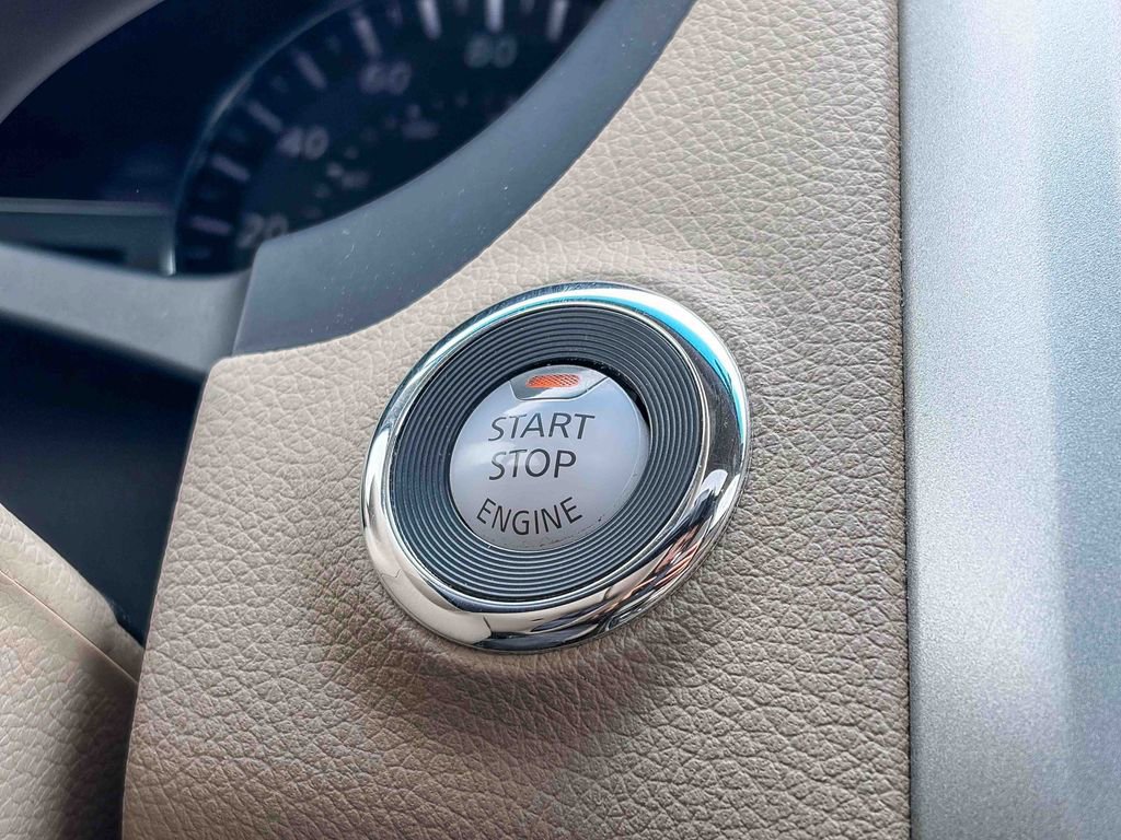 Used 2015 Nissan Altima 2.5 SV w/ Convenience Package image 21