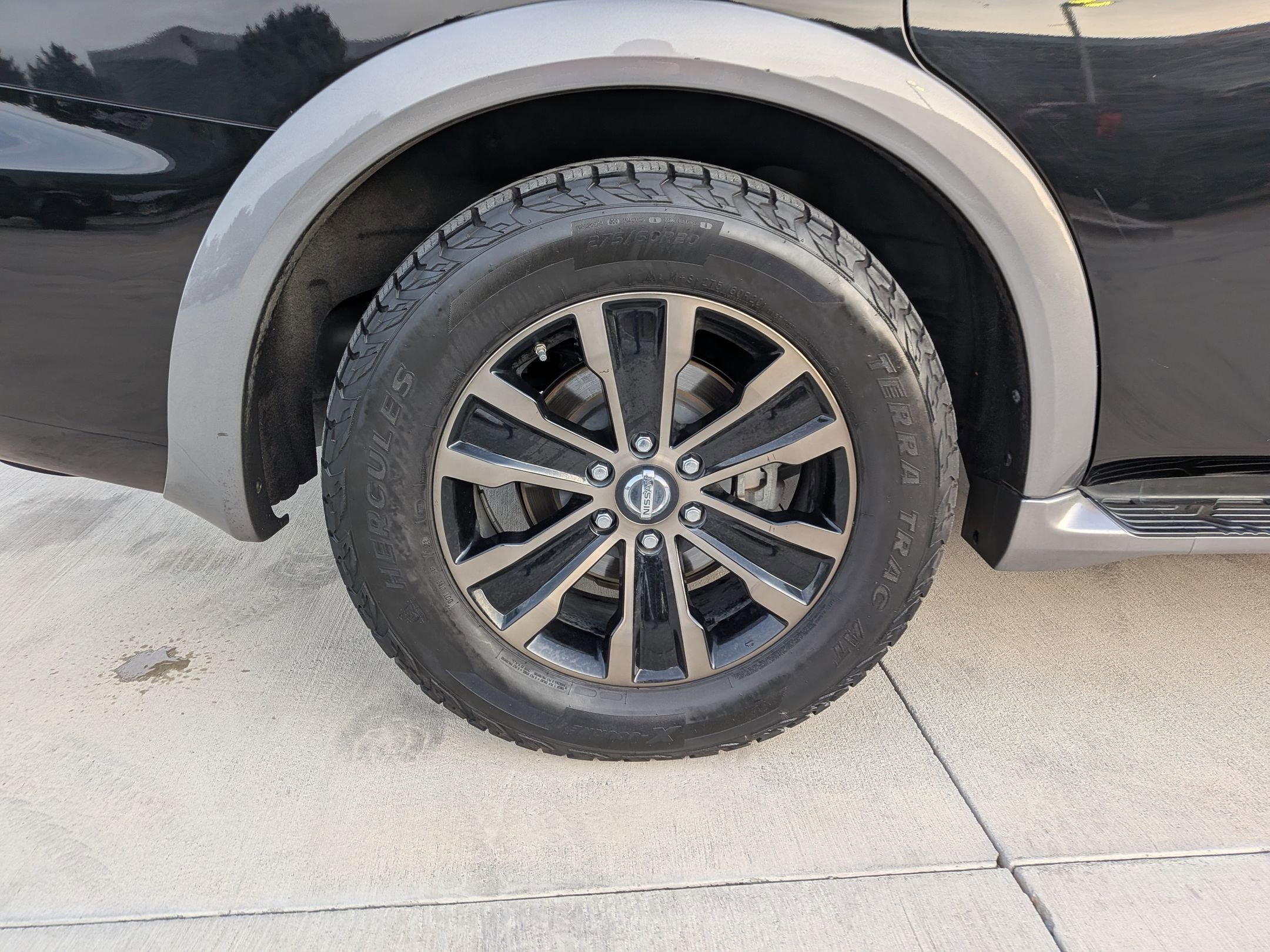 Used 2017 Nissan Armada Platinum w/ Captain Seat Package image 11