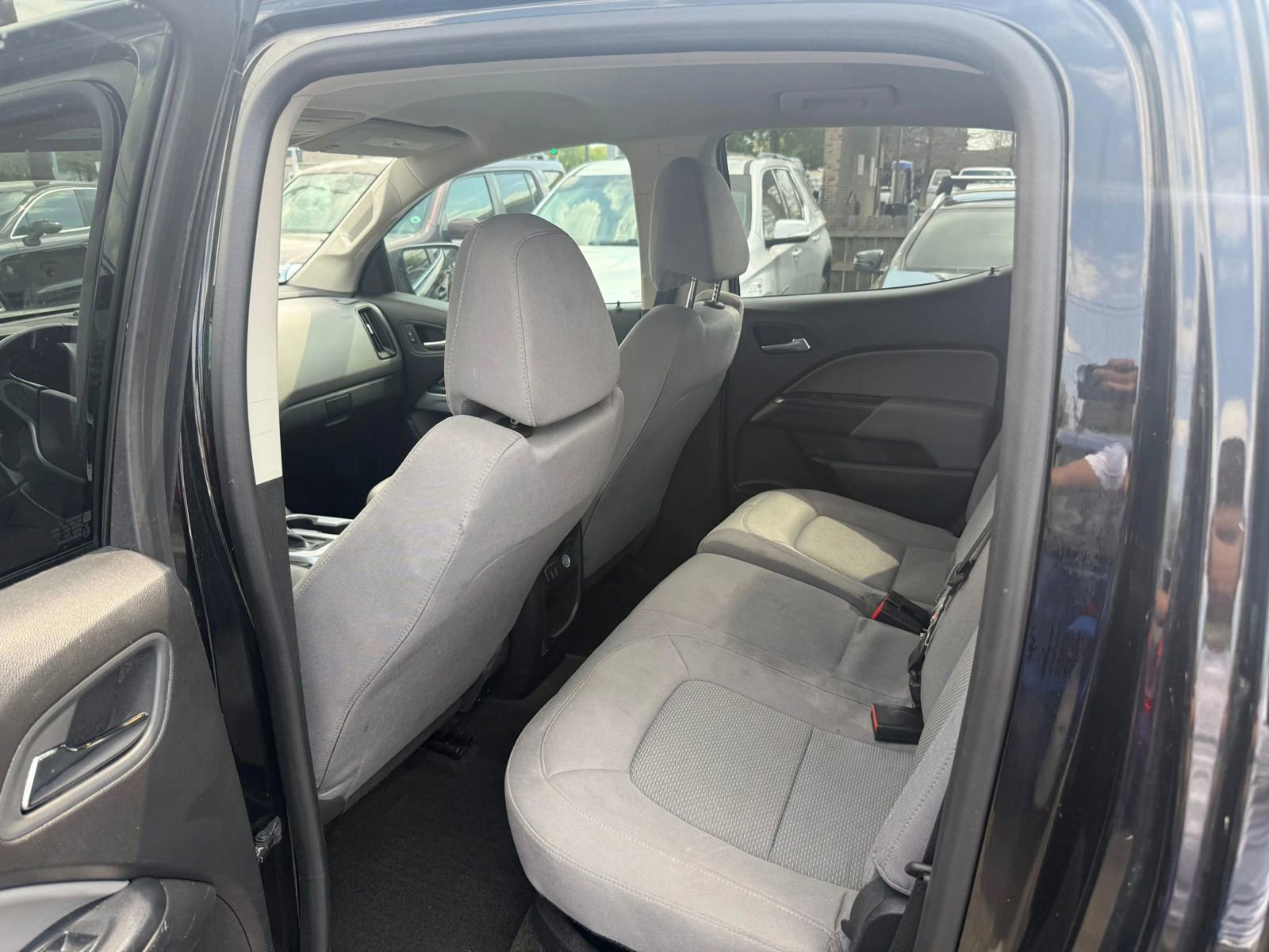 Used 2016 Chevrolet Colorado LT w/ LT Convenience Package RWD image 13