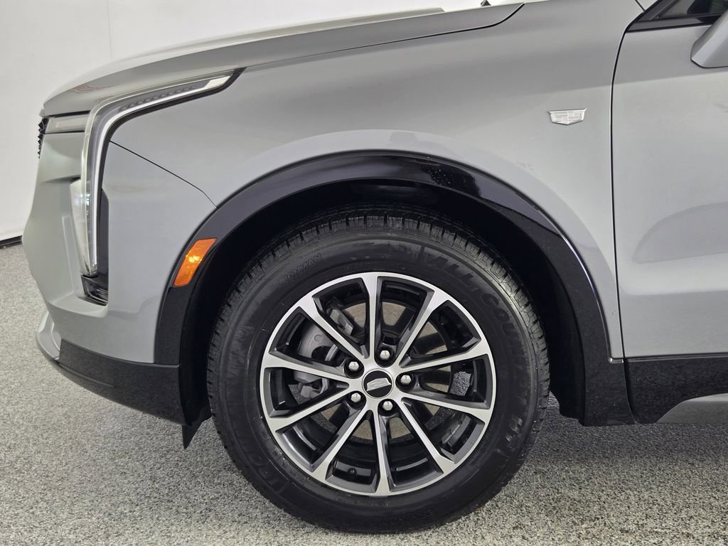 Used 2024 Cadillac XT4 Sport image 9