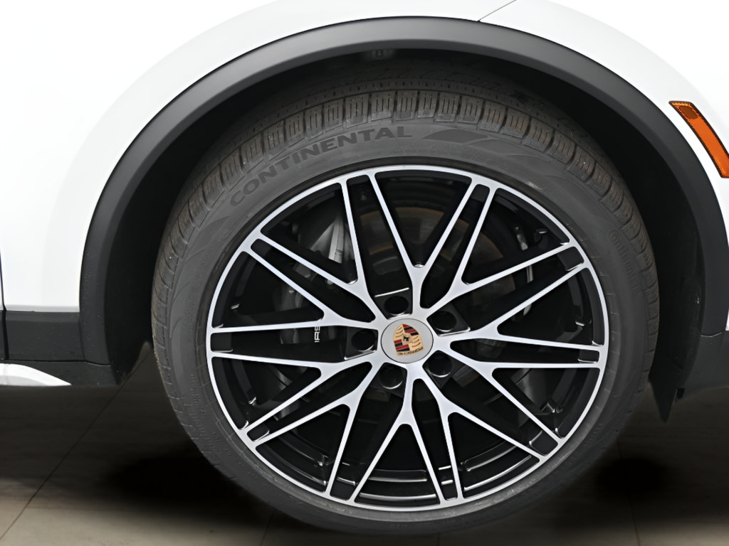 New 2024 Porsche Macan 4 Electric AWD/4WD image 12