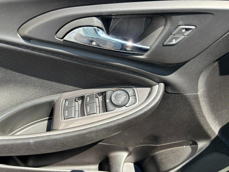 Used 2024 Chevrolet Malibu LT FWD image 20