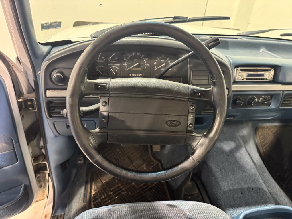 Used 1995 Ford F150 XL AWD/4WD image 3