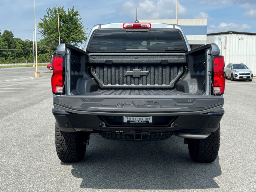 New 2026 Chevrolet Colorado ZR2 w/ Technology Package image 15