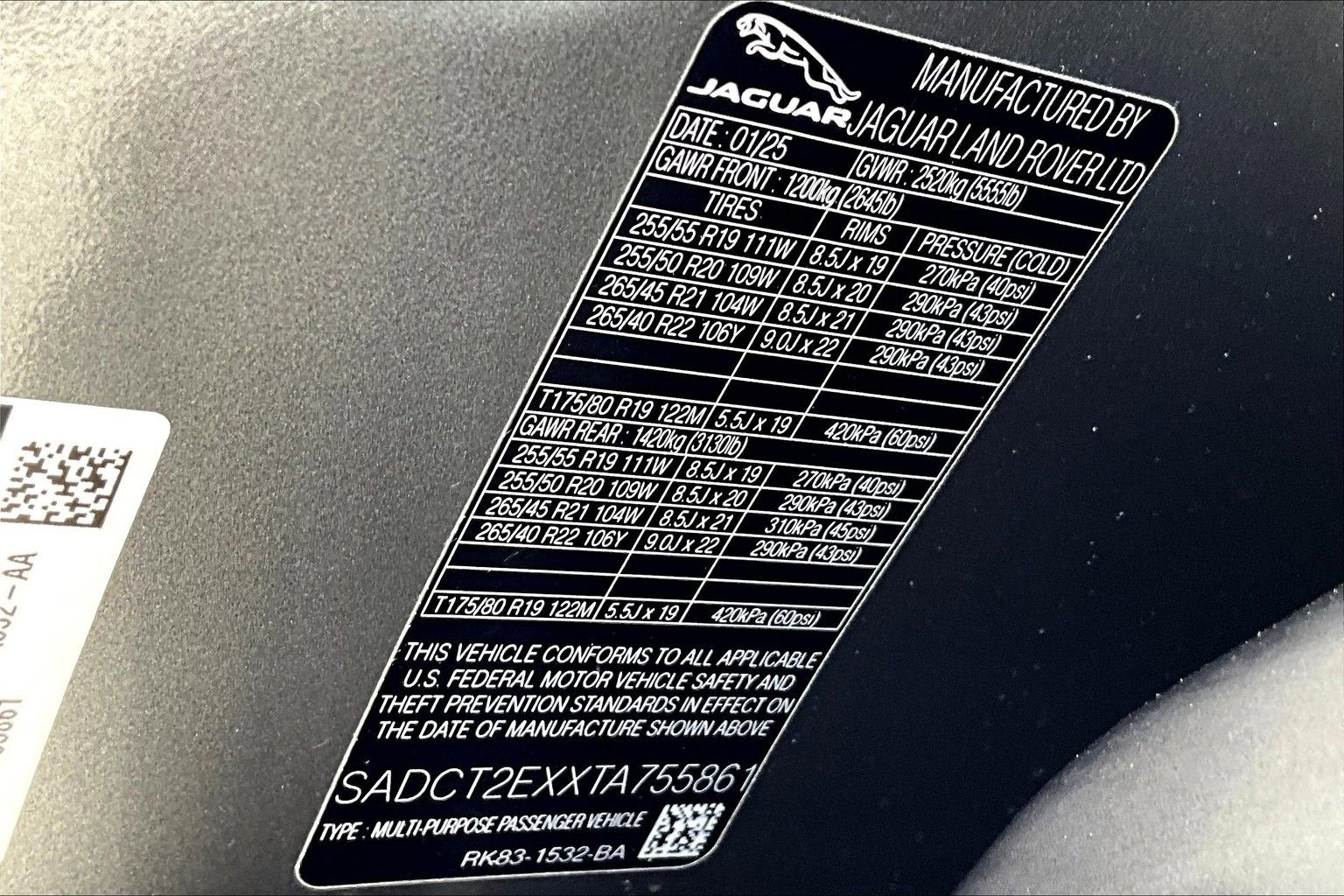 New 2026 Jaguar F-PACE R-Dynamic S image 13