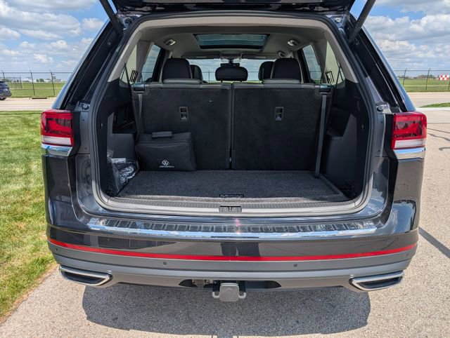 Used 2023 Volkswagen Atlas SE w/ Panoramic Sunroof Package AWD/4WD image 10