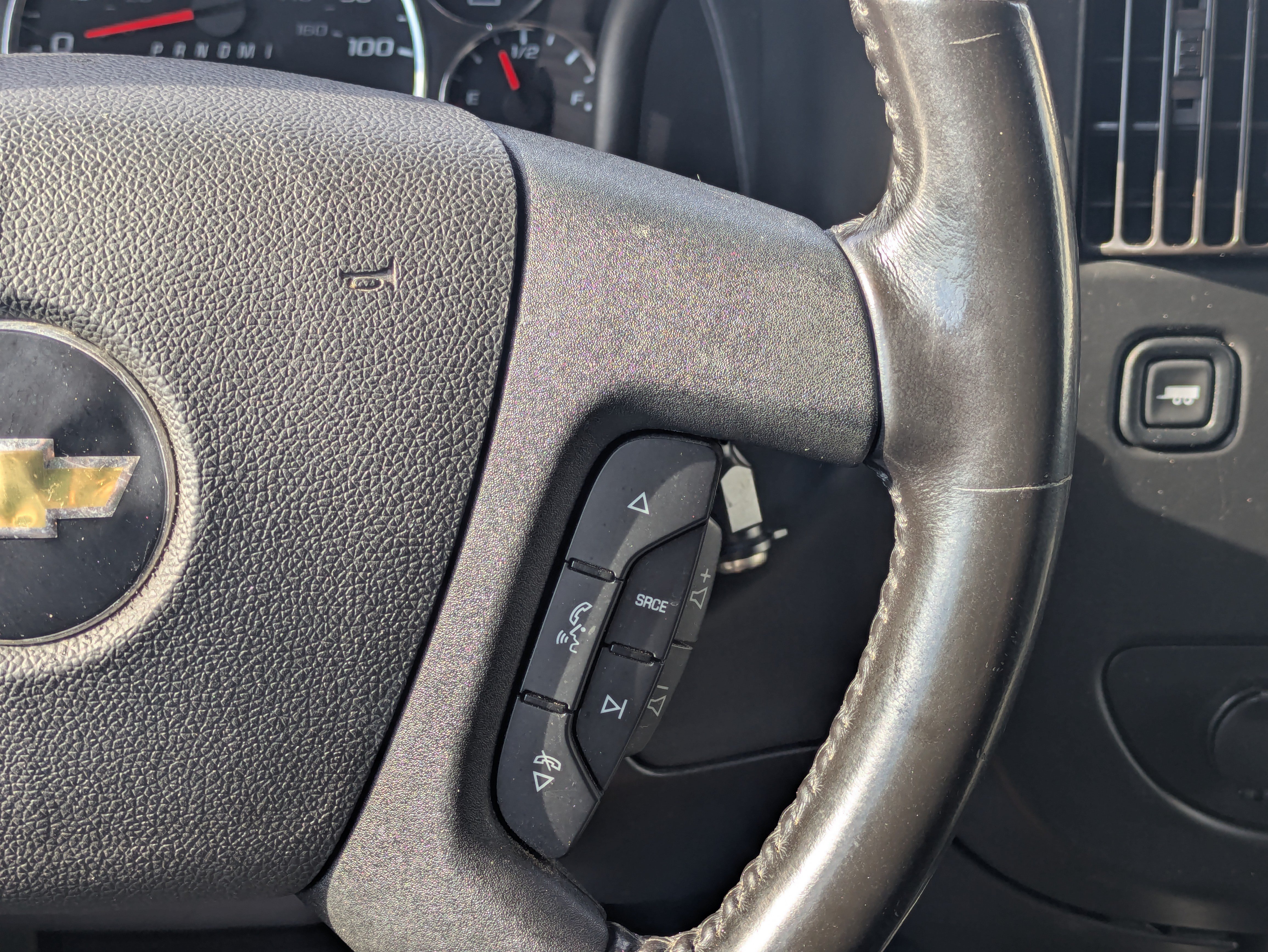 Used 2020 Chevrolet Express 2500 w/ Driver Convenience Package RWD image 23