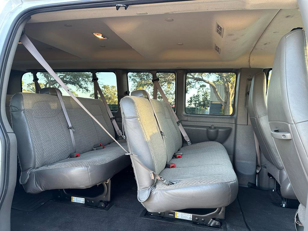 Used 2025 Chevrolet Express 3500 LT w/ LT Preferred Equipment Group image 11