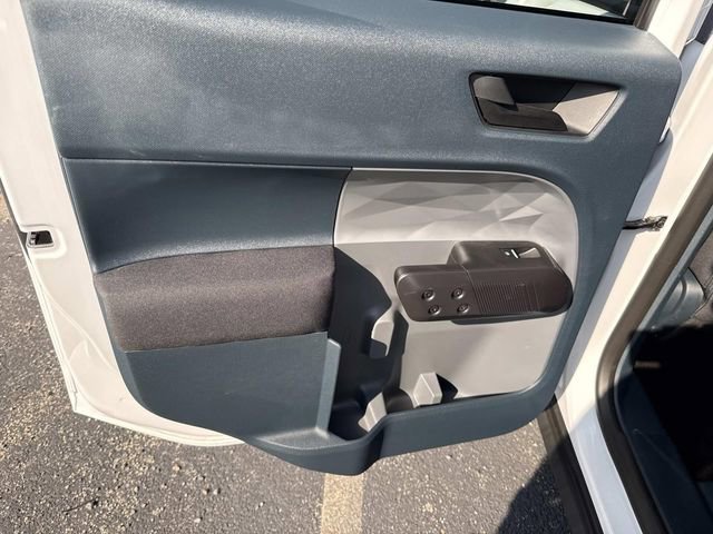 Used 2025 Ford Maverick XL w/ Equipment Group 102A image 17