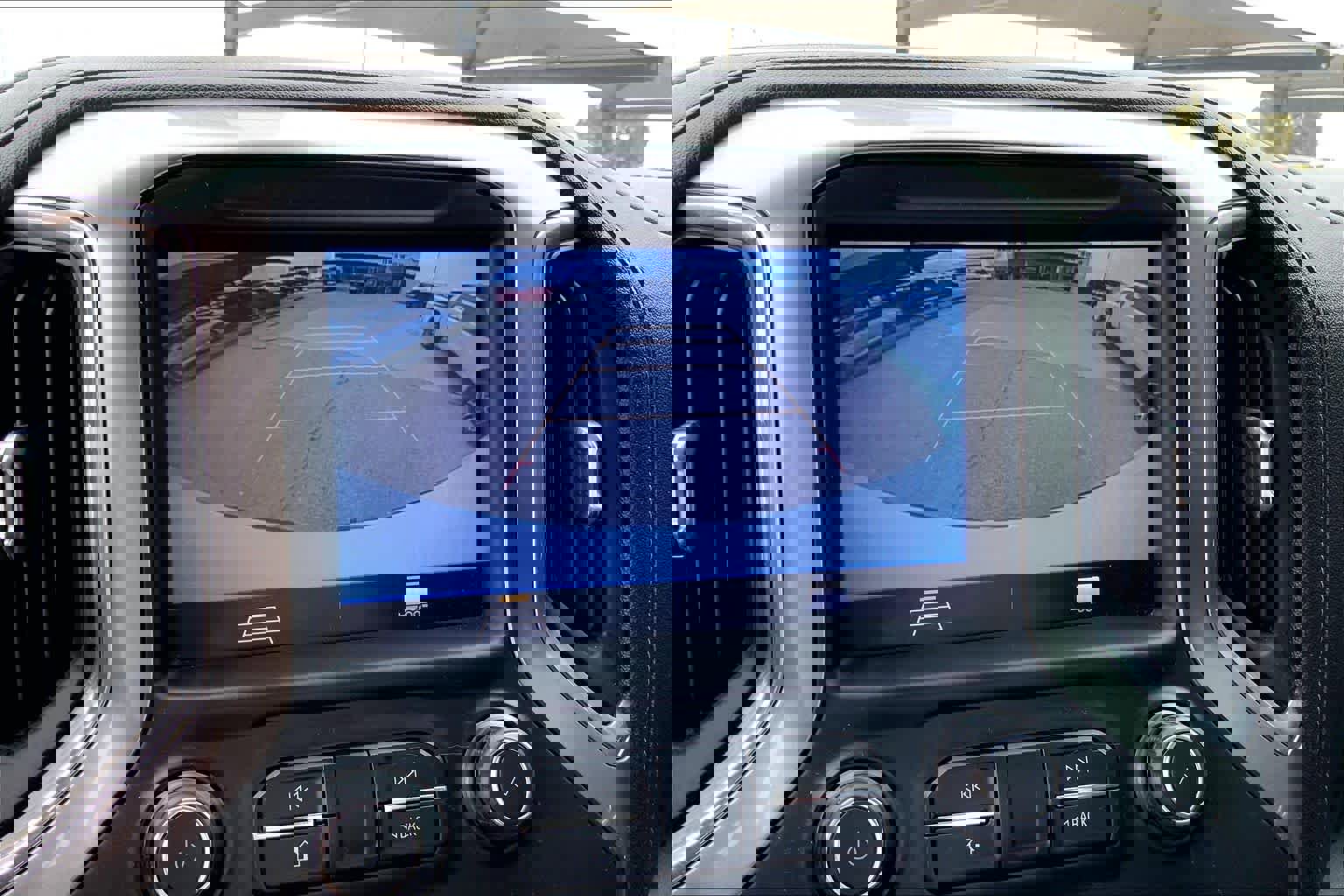 Used 2019 Chevrolet Silverado 1500 LT w/ Trailering Package image 26