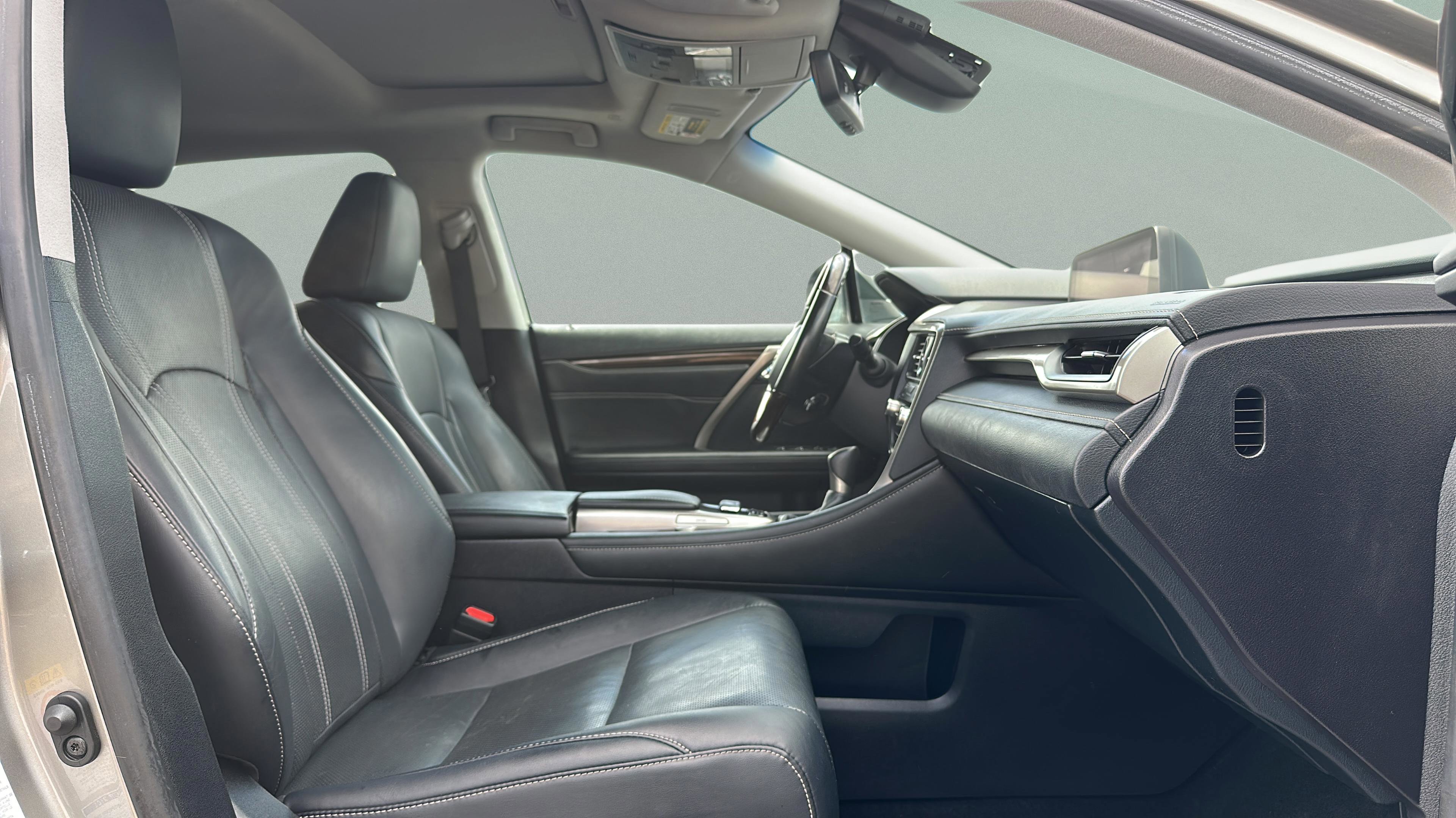 Used 2019 Lexus RX 450h AWD w/ Navigation Package image 28