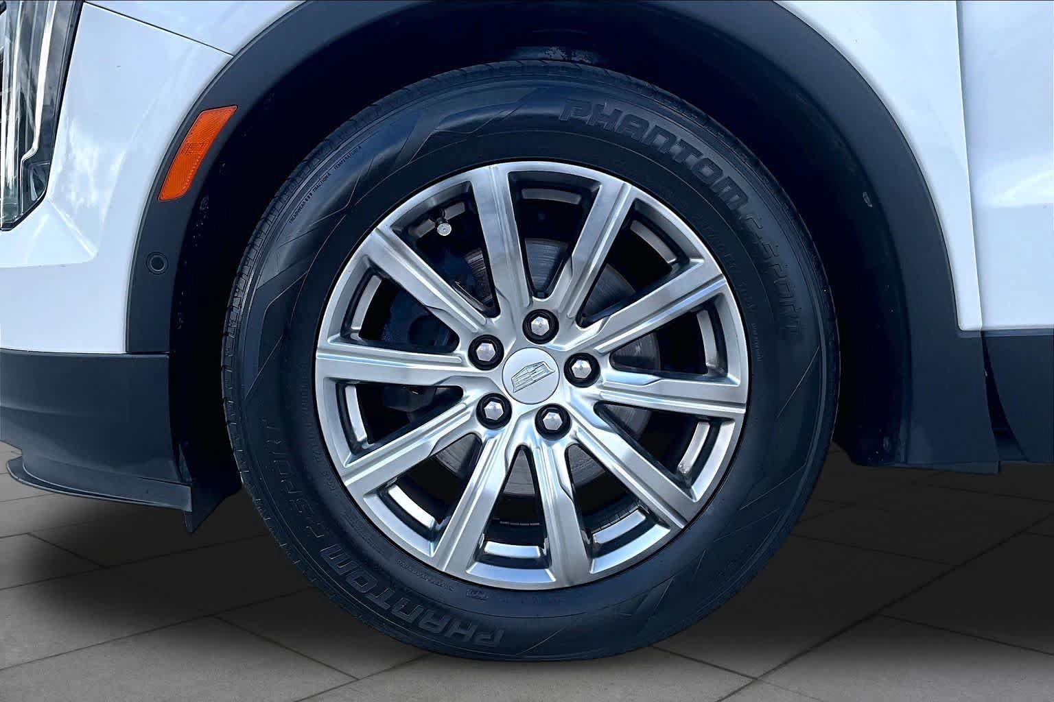 Used 2019 Cadillac XT4 Premium Luxury FWD image 10