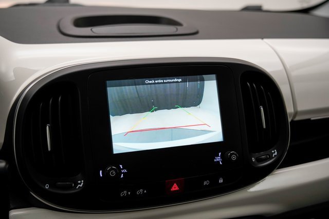 Used 2020 FIAT 500L Lounge image 28
