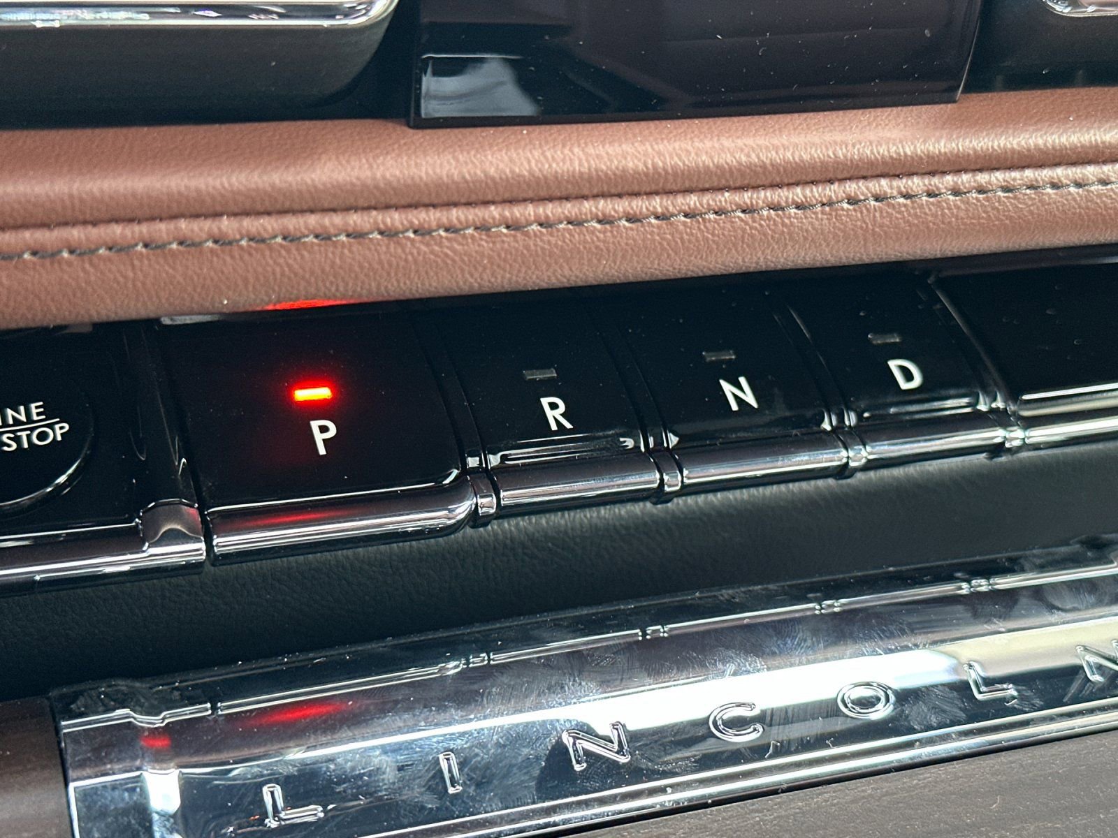 New 2025 Lincoln Aviator Reserve w/ Equipment Group 201A image 25