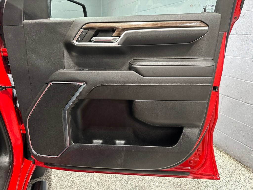 Certified 2022 Chevrolet Silverado 1500 LT AWD/4WD image 17