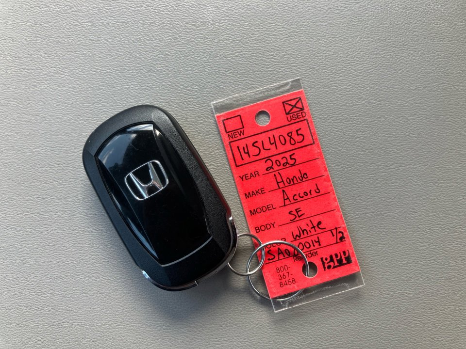 Certified 2025 Honda Accord SE image 38