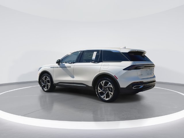 New 2026 Lincoln Nautilus Premier AWD/4WD image 6