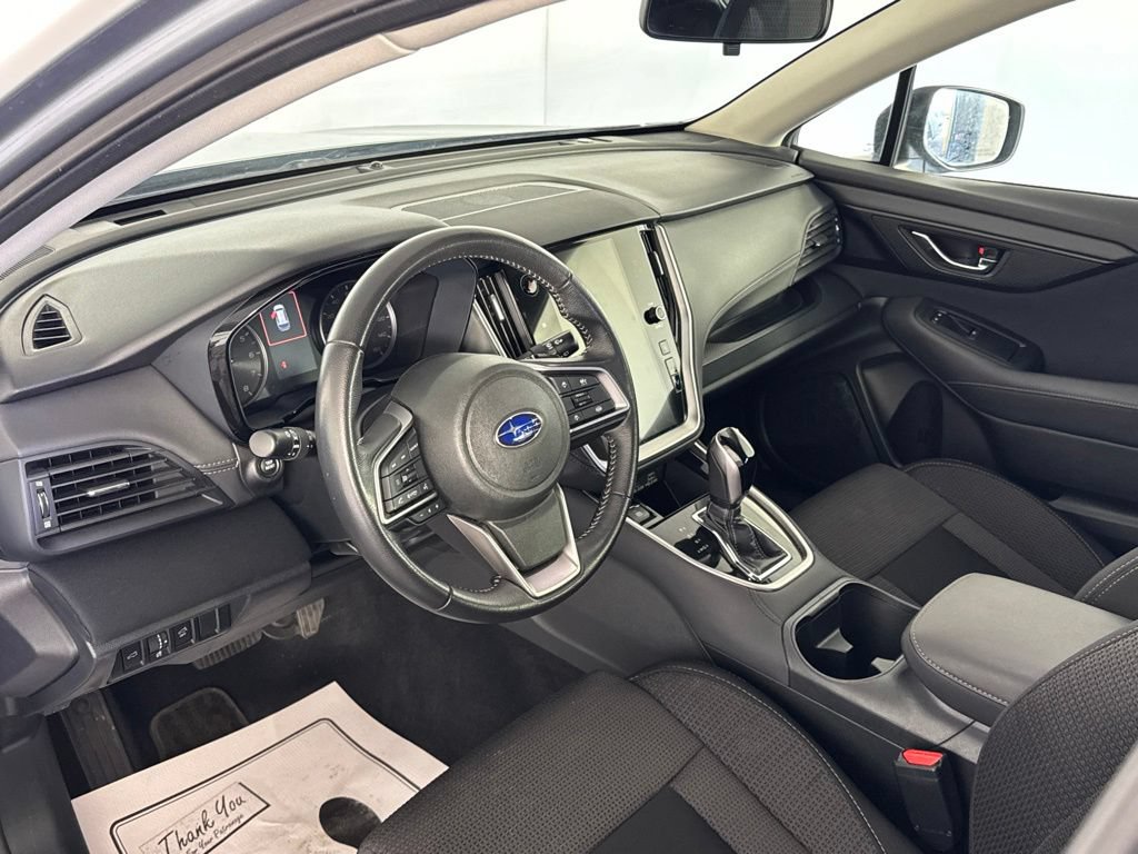 Used 2025 Subaru Outback Premium AWD/4WD image 16
