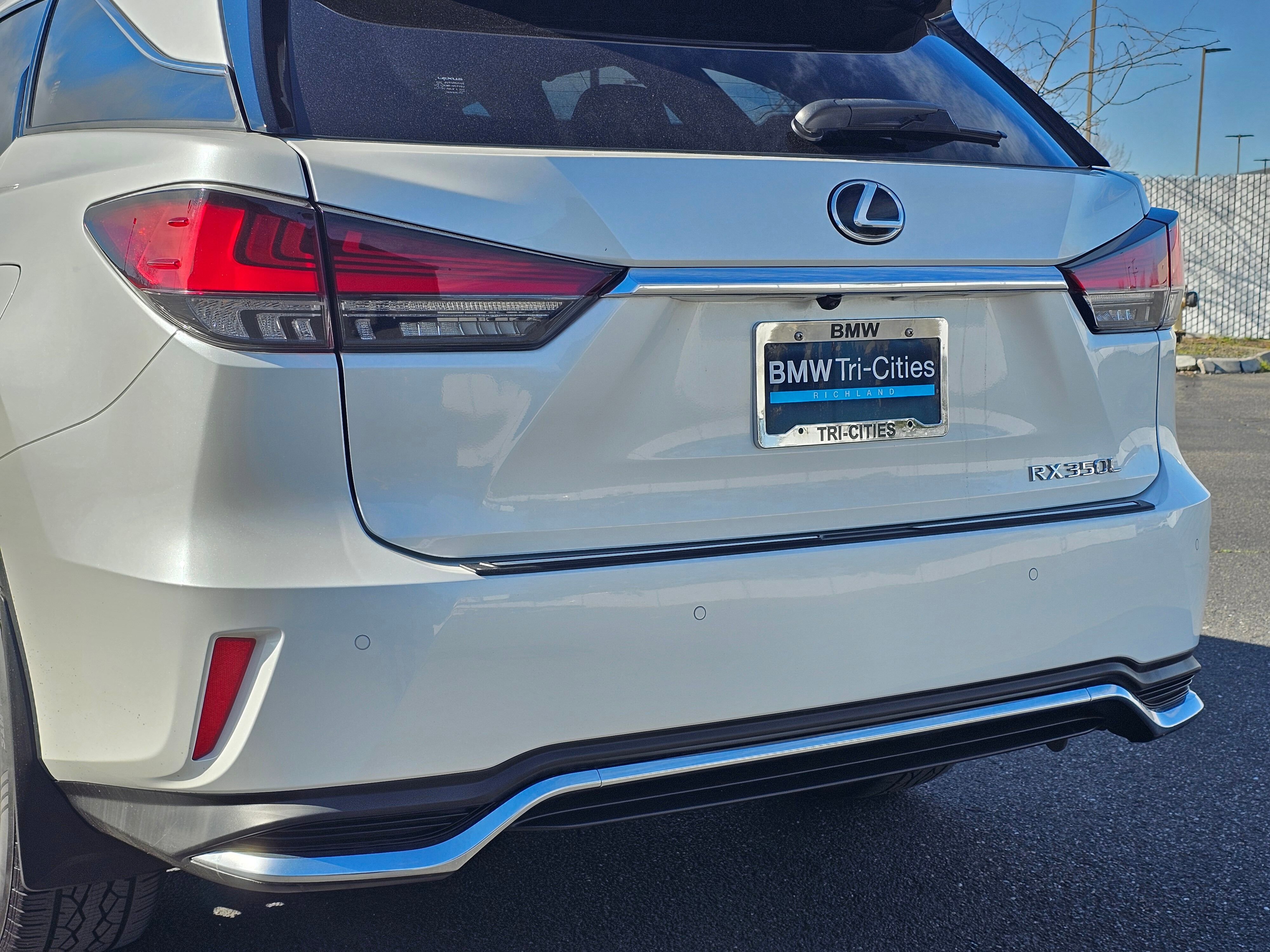 Used 2020 Lexus RX 350L Luxury w/ Accessory Package image 40