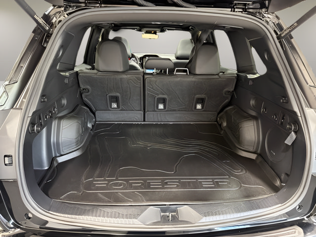 Certified 2025 Subaru Forester Touring AWD/4WD image 38