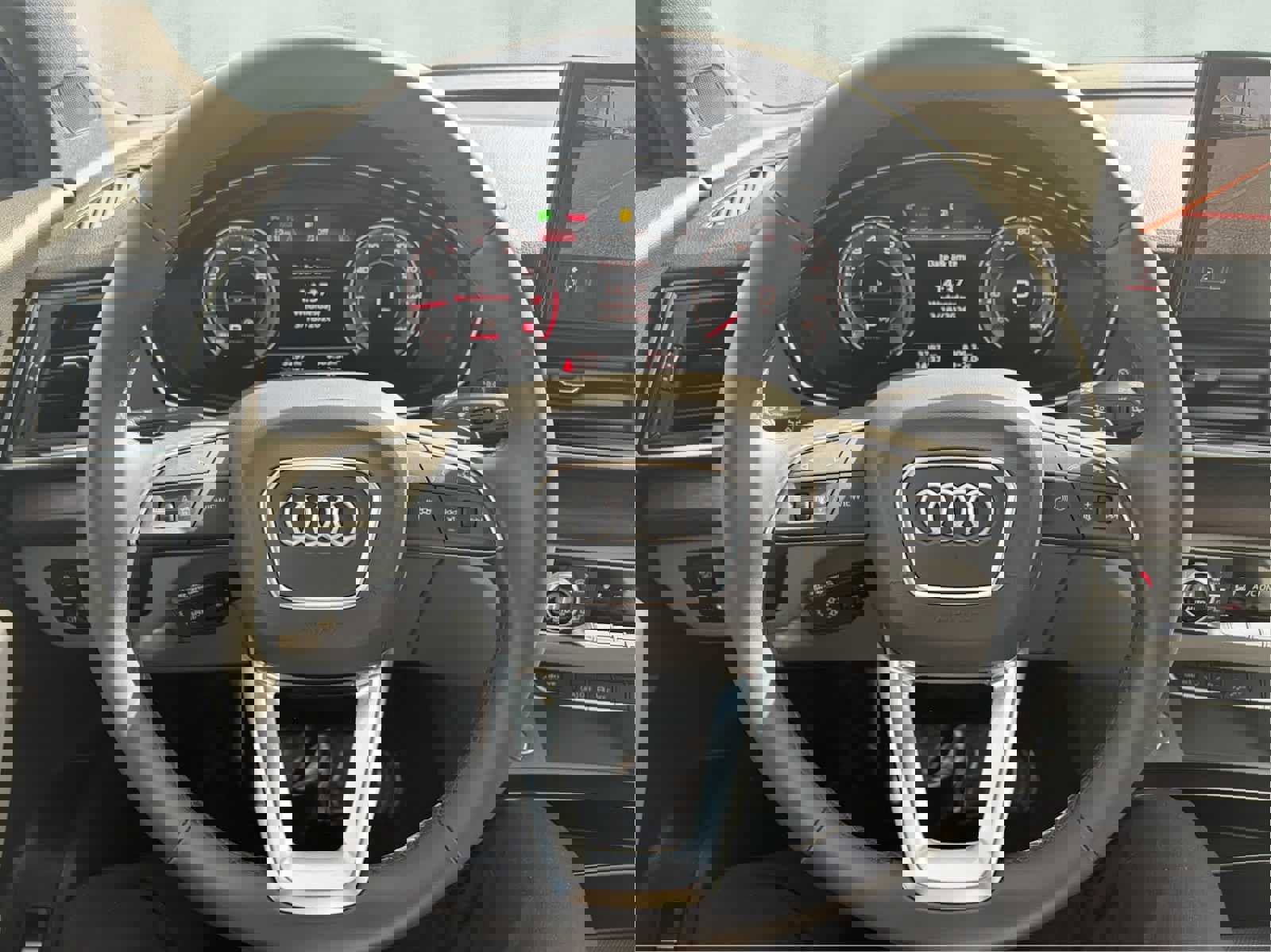 Used 2024 Audi Q5 2.0T Premium Plus w/ Premium Plus Package image 9