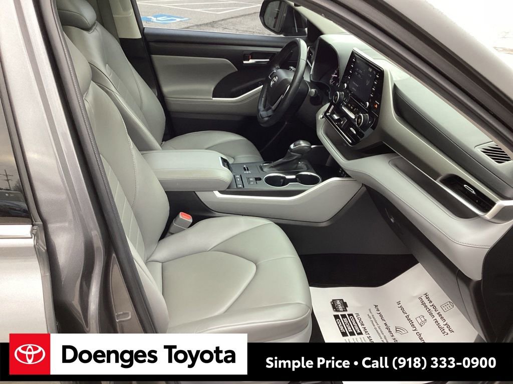 Used 2022 Toyota Highlander XLE image 22