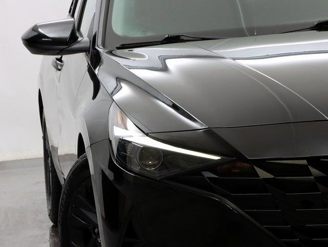 Used 2022 Hyundai Elantra SEL w/ Convenience Package image 4