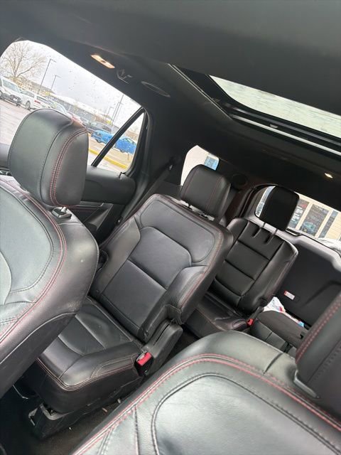 Used 2018 Ford Explorer Sport w/ Equipment Group 401A AWD/4WD image 11
