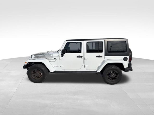 Used 2017 Jeep Wrangler Unlimited Sahara AWD/4WD image 5